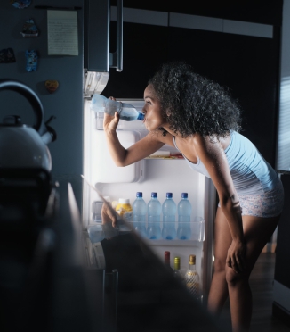 Nattliga svettningar: huvudorsaker och när du bör vara orolig