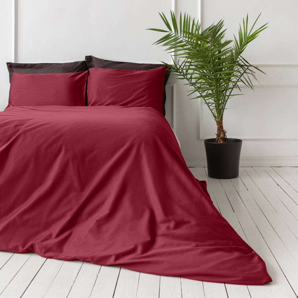 Premium satin påslakanset „Maroon“. Enfärgade sängkläder, 140x200 cm, 200x200 cm, 200x220 cm, 240x220 cm Premium satin påslakanset „Maroon“. Enfärgade sängkläder, 140x200 cm, 200x200 cm, 200x220 cm, 240x220 cm