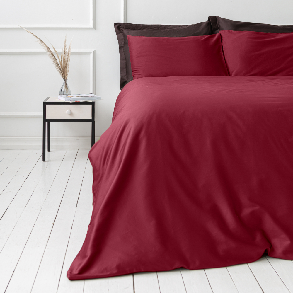 Premium satin påslakanset „Maroon“. Enfärgade sängkläder, 140x200 cm, 200x200 cm, 200x220 cm, 240x220 cm Premium satin påslakanset „Maroon“. Enfärgade sängkläder, 140x200 cm, 200x200 cm, 200x220 cm, 240x220 cm