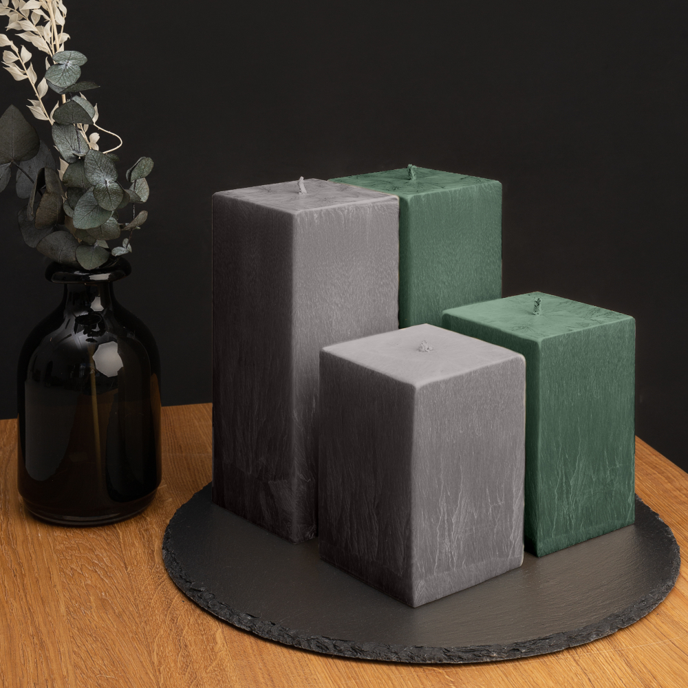 Handgjort ljus „Emerald“ 1 st. Handgjort ljus „Emerald“ 1 st.