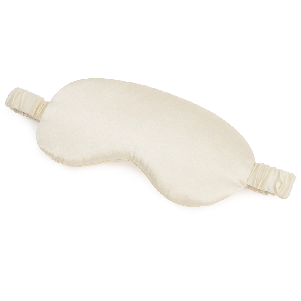 Sovmask siden „Cream“. Smycken Sovmask siden „Cream“. Smycken