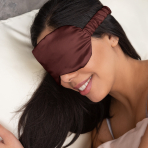 Sovmask siden „Hickory“. Smycken Sovmask siden „Hickory“. Smycken