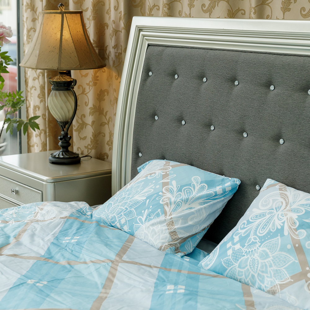 Premium satin påslakanset „Royal“. Satin påslakan, 140x200 cm, 150x200 cm, 160x200 cm, 200x200 cm, 200x220 cm Premium satin påslakanset „Royal“. Satin påslakan, 140x200 cm, 150x200 cm, 160x200 cm, 200x200 cm, 200x220 cm