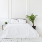 Premium satin påslakanset „Classic White“. Enfärgade sängkläder, 140x200 cm, 150x200 cm, 160x200 cm, 180x200 cm, 200x200 cm, 200x220 cm, 240x220 cm Premium satin påslakanset „Classic White“. Enfärgade sängkläder, 140x200 cm, 150x200 cm, 160x200 cm, 180x200 cm, 200x200 cm, 200x220 cm, 240x220 cm