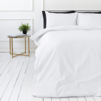 Premium satin påslakanset „Classic White“. Enfärgade sängkläder, 140x200 cm, 150x200 cm, 160x200 cm, 180x200 cm, 200x200 cm, 200x220 cm, 240x220 cm Premium satin påslakanset „Classic White“. Enfärgade sängkläder, 140x200 cm, 150x200 cm, 160x200 cm, 180x200 cm, 200x200 cm, 200x220 cm, 240x220 cm