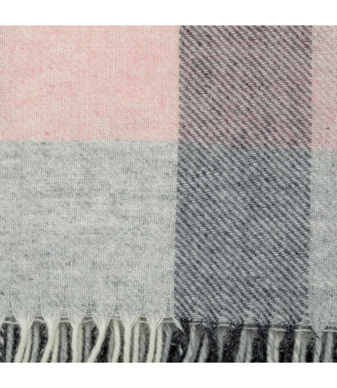 Plaid ”Tartan pink”. Plädar