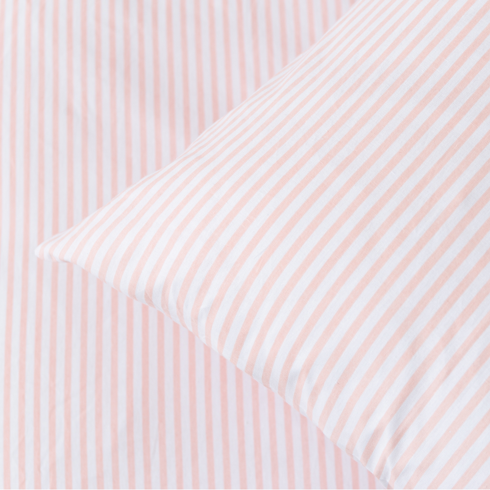 Patalynės komplektas „Rose stripes“. Påslakanset 135x200, 140x200 cm Patalynės komplektas „Rose stripes“. Påslakanset 135x200, 140x200 cm