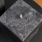 Handgjord kvadratisk ljus „Onyx“ 1 st. Handgjord kvadratisk ljus „Onyx“ 1 st.