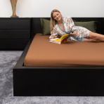 Dra-på-lakan „Brown“. Dra på lakan 140×200, 90x200 cm, 140x200 cm, 160x200 cm, 180x200 cm Dra-på-lakan „Brown“. Dra på lakan 140×200, 90x200 cm, 140x200 cm, 160x200 cm, 180x200 cm