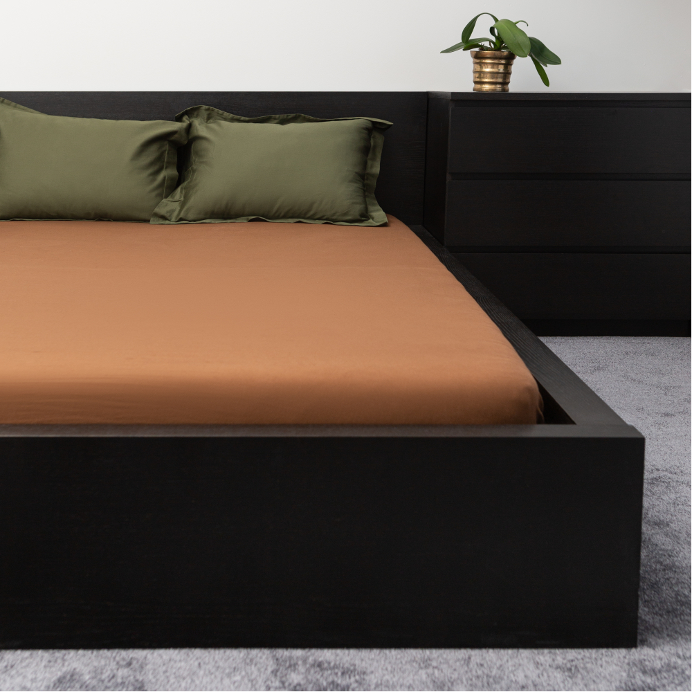 Dra-på-lakan „Brown“. Dra på lakan 140×200, 90x200 cm, 140x200 cm, 160x200 cm, 180x200 cm Dra-på-lakan „Brown“. Dra på lakan 140×200, 90x200 cm, 140x200 cm, 160x200 cm, 180x200 cm