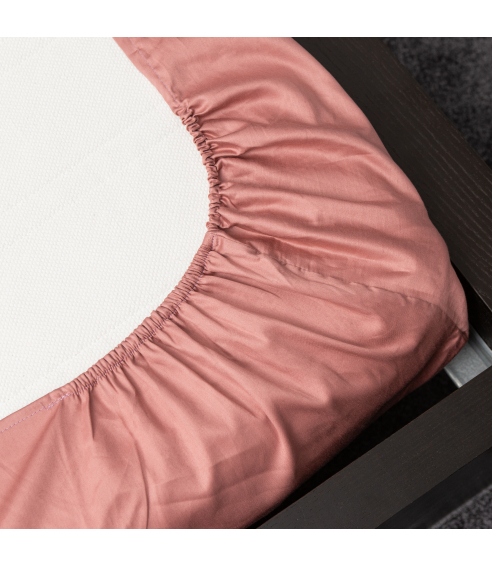 Satin dra-på-lakan „Ash rose“. Dra på lakan