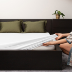 Satin dra-på-lakan „Classic White“, 90x200 cm, 140x200 cm, 160x200 cm, 180x200 cm Satin dra-på-lakan „Classic White“, 90x200 cm, 140x200 cm, 160x200 cm, 180x200 cm