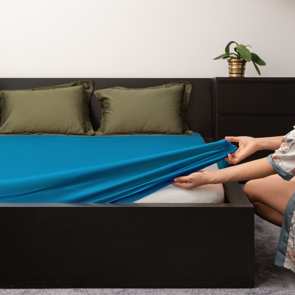 Satin dra-på-lakan „Turquoise“, 90x200 cm, 140x200 cm, 160x200 cm, 180x200 cm Satin dra-på-lakan „Turquoise“, 90x200 cm, 140x200 cm, 160x200 cm, 180x200 cm