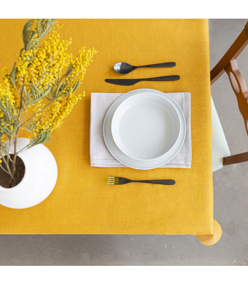 Bordsduk „Linen yellow“. Linnedukar