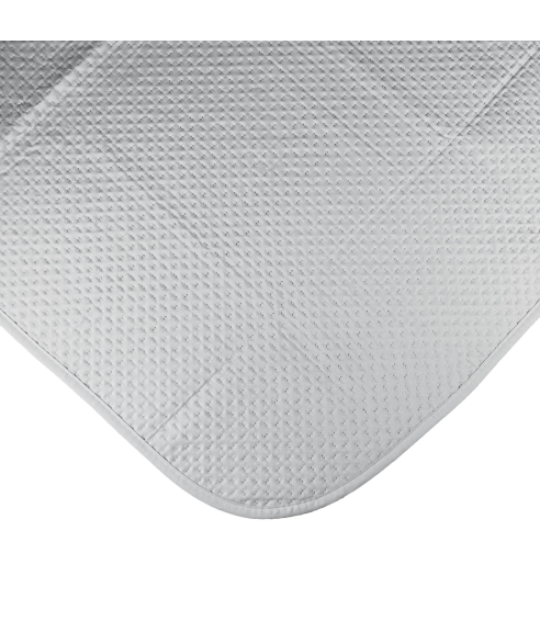 Dubbelsidigt överkast „Grey trapuntino Bedspread“. Plädar