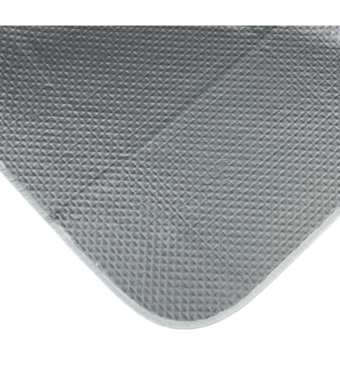 Dubbelsidigt överkast „Grey trapuntino Bedspread“. Plädar
