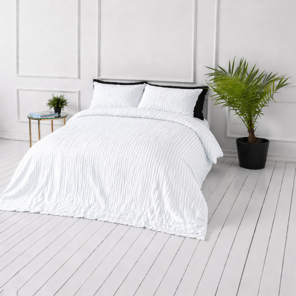 Bäckebölja påslakanset „Kora White“. Enfärgade sängkläder, 140x200 cm, 150x200 cm, 160x200 cm, 180x200 cm, 200x200 cm, 200x220 cm, 240x220 cm