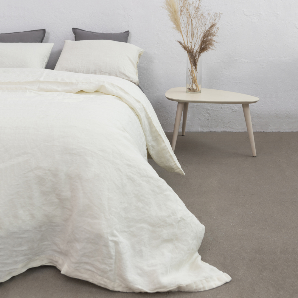 Lininė patalynė „Linen white“. Enfärgade sängkläder, 140x200 cm, 150x200 cm, 160x200 cm, 180x200 cm, 200x200 cm, 200x220 cm, 240x220 cm Lininė patalynė „Linen white“. Enfärgade sängkläder, 140x200 cm, 150x200 cm, 160x200 cm, 180x200 cm, 200x200 cm, 200x220 cm, 240x220 cm