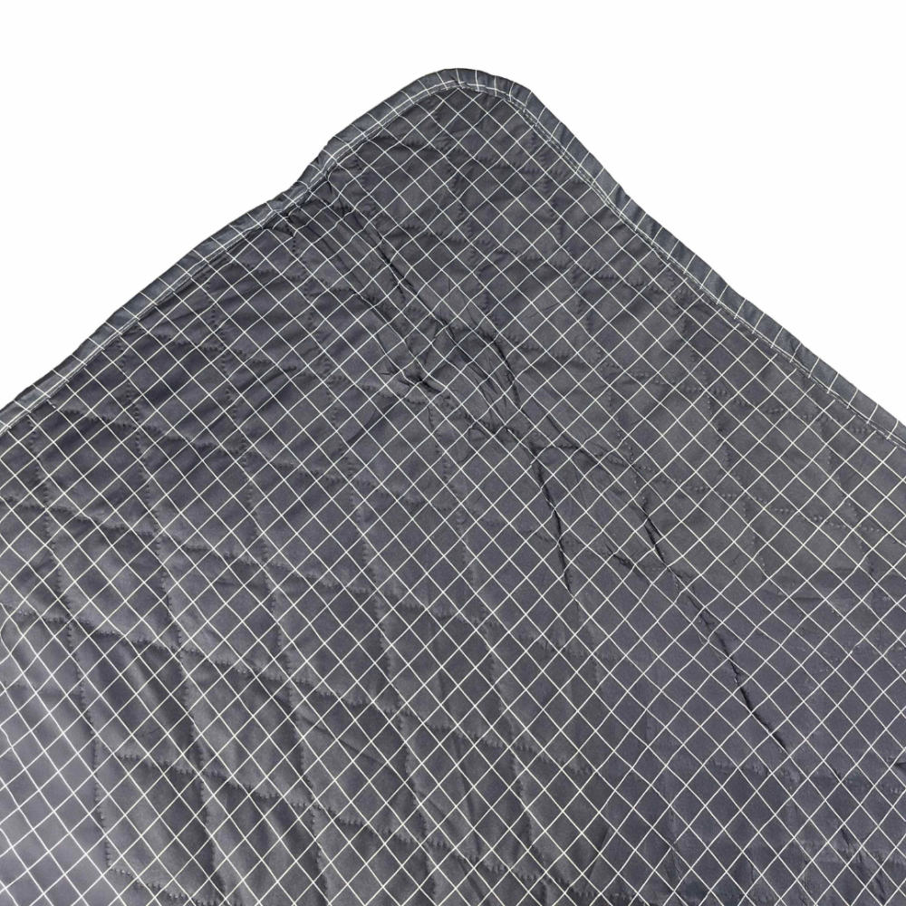 Överkast „Timeless Lines“. Plädar, 195x225 cm Överkast „Timeless Lines“. Plädar, 195x225 cm