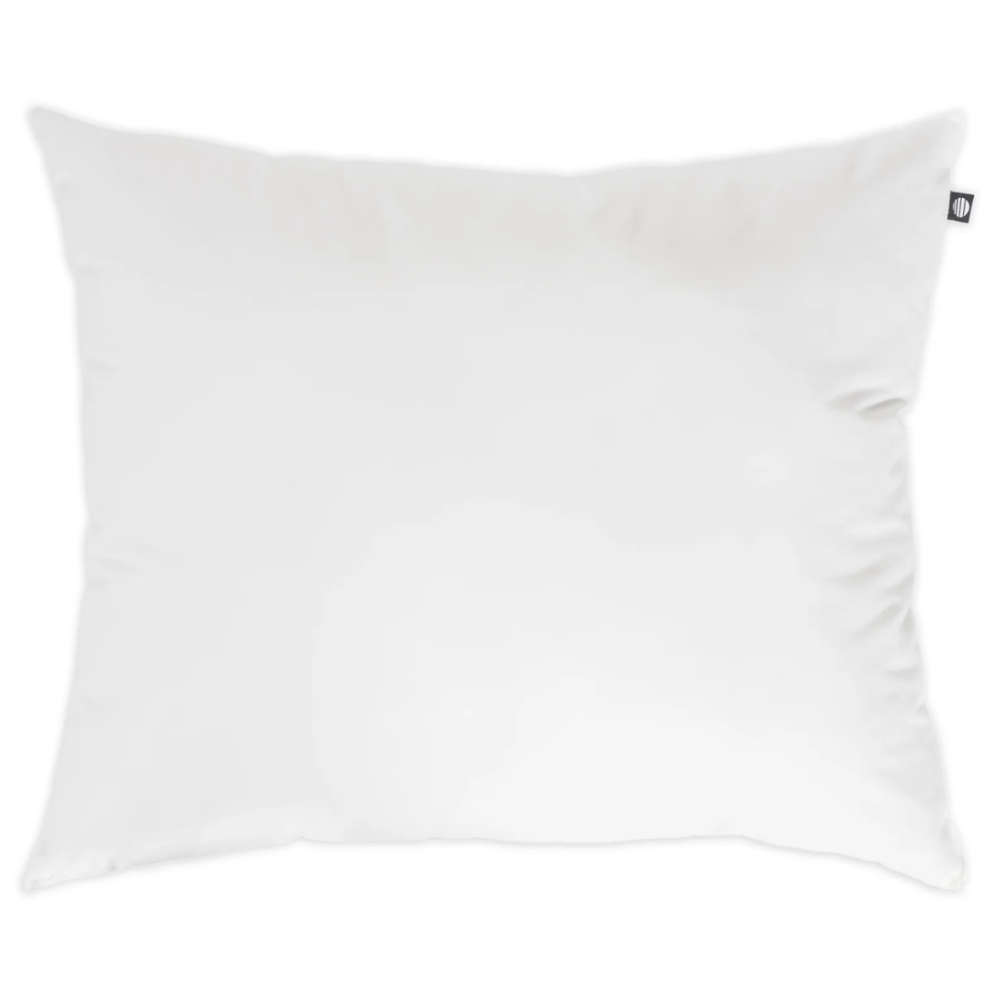 Kudde „Familon Superior Pillow“. Vit familon kudde med minimalistisk design Kudde „Familon Superior Pillow“. Vit familon kudde med minimalistisk design