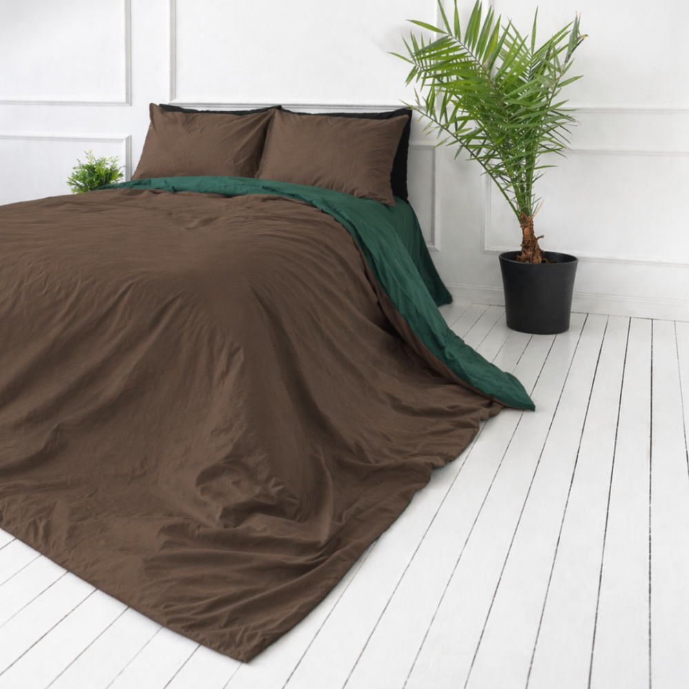 Påslakanset „Brunette Juniper“. Sängkläder 155x200, 140x200 cm, 150x200 cm, 160x200 cm, 180x200 cm, 200x200 cm, 200x220 cm, 240x220 cm. Modernt tvåfärgat sängkläderset i smaragdgrönt och brunt. Påslakanset „Brunette Juniper“. Sängkläder 155x200, 140x200 cm, 150x200 cm, 160x200 cm, 180x200 cm, 200x200 cm, 200x220 cm, 240x220 cm. Modernt tvåfärgat sängkläderset i smaragdgrönt och brunt.