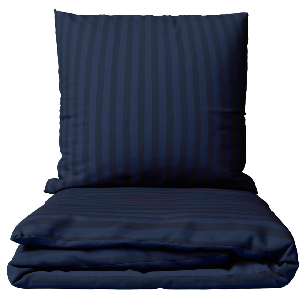 Påslakanset „Dark Blue Stripes“. Mönstrade sängkläder, 140x200 cm, 150x200 cm, 160x200 cm, 180x200 cm, 200x200 cm, 200x220 cm Påslakanset „Dark Blue Stripes“. Mönstrade sängkläder, 140x200 cm, 150x200 cm, 160x200 cm, 180x200 cm, 200x200 cm, 200x220 cm