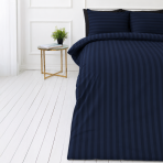Påslakanset „Dark Blue Stripes“. Mönstrade sängkläder, 140x200 cm, 150x200 cm, 160x200 cm, 180x200 cm, 200x200 cm, 200x220 cm Påslakanset „Dark Blue Stripes“. Mönstrade sängkläder, 140x200 cm, 150x200 cm, 160x200 cm, 180x200 cm, 200x200 cm, 200x220 cm