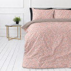 Påslakanset „Ditsy“. Rosa sängkläder, 140x200 cm, 200x200 cm, 200x220 cm. Rosa bäddset med litet vitt blommönster Påslakanset „Ditsy“. Rosa sängkläder, 140x200 cm, 200x200 cm, 200x220 cm. Rosa bäddset med litet vitt blommönster