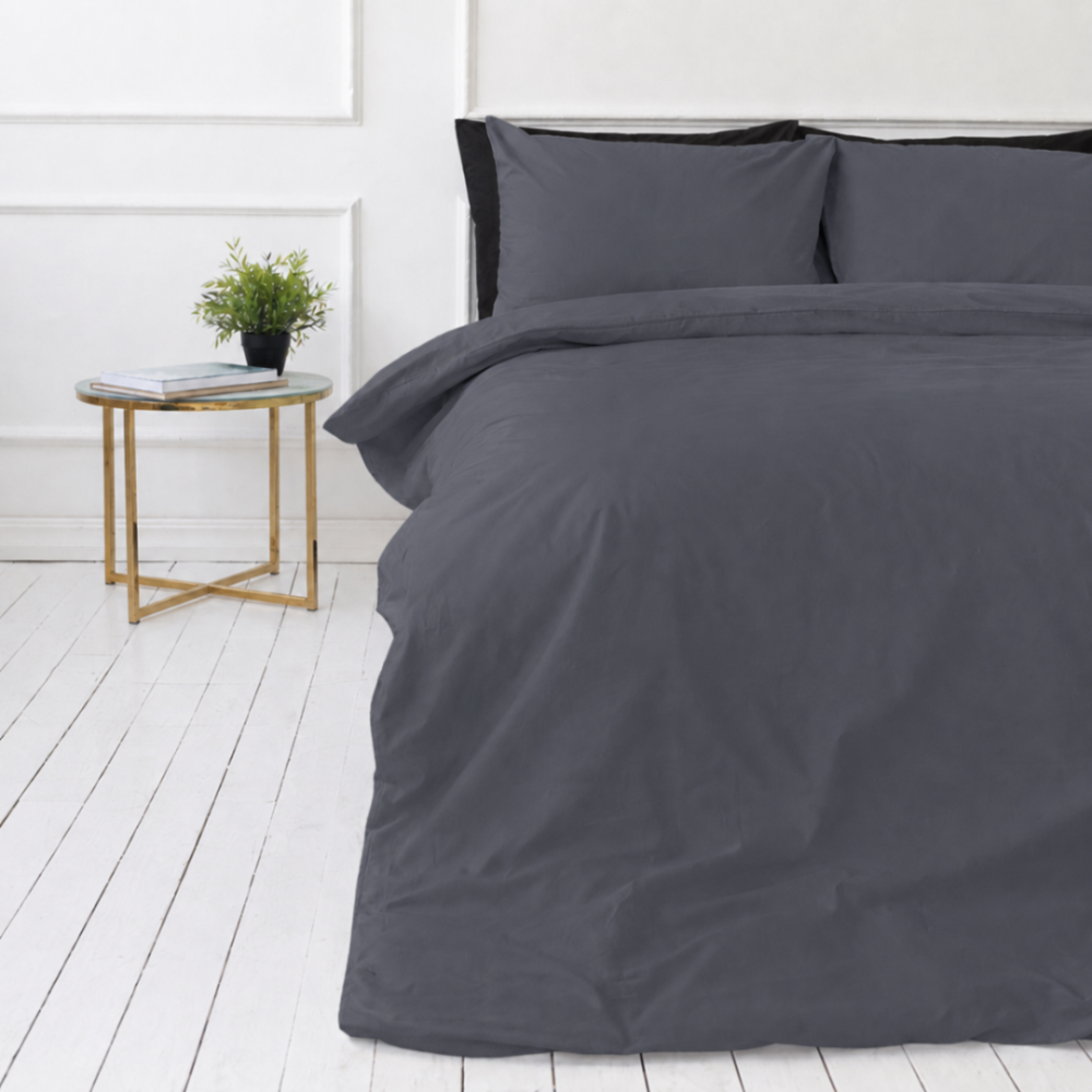 Påslakanset „Graphite“. Enfärgade sängkläder, 140x200 cm, 150x200 cm, 160x200 cm, 180x200 cm, 200x200 cm, 200x220 cm, 240x220 cm Påslakanset „Graphite“. Enfärgade sängkläder, 140x200 cm, 150x200 cm, 160x200 cm, 180x200 cm, 200x200 cm, 200x220 cm, 240x220 cm