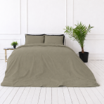 Påslakanset „Khaki Grey“. Enfärgade sängkläder, 140x200 cm, 150x200 cm, 160x200 cm, 180x200 cm, 200x200 cm, 200x220 cm, 240x220 cm. Subtil sängklädesdesign i khakigrå ton för ett modernt sovrum. Påslakanset „Khaki Grey“. Enfärgade sängkläder, 140x200 cm, 150x200 cm, 160x200 cm, 180x200 cm, 200x200 cm, 200x220 cm, 240x220 cm. Subtil sängklädesdesign i khakigrå ton för ett modernt sovrum.