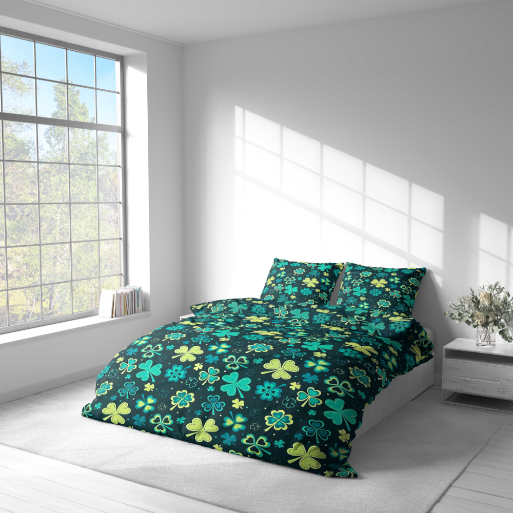 Påslakanset „Lucky Leaf“. Påslakanset 135x200, 140x200 cm, 160x200 cm, 180x200 cm, 200x200 cm, 200x220 cm, 240x220 cm Påslakanset „Lucky Leaf“. Påslakanset 135x200, 140x200 cm, 160x200 cm, 180x200 cm, 200x200 cm, 200x220 cm, 240x220 cm