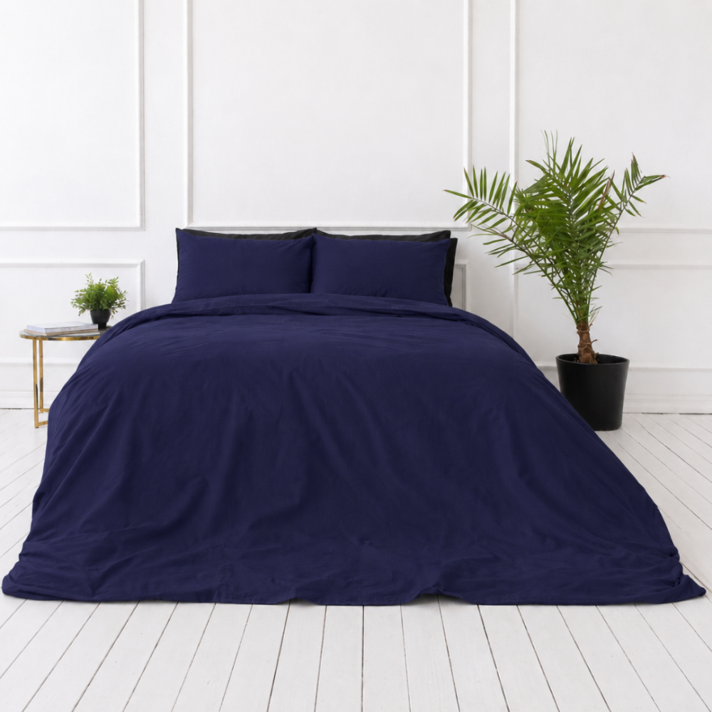 Påslakanset „Navy“. Enfärgade sängkläder, 140x200 cm, 150x200 cm, 160x200 cm, 180x200 cm, 200x200 cm, 200x220 cm, 240x220 cm Påslakanset „Navy“. Enfärgade sängkläder, 140x200 cm, 150x200 cm, 160x200 cm, 180x200 cm, 200x200 cm, 200x220 cm, 240x220 cm