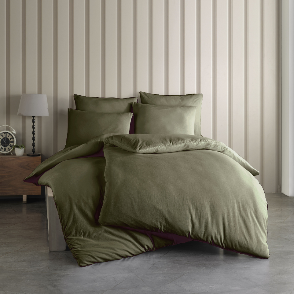 Påslakanset „Olive Stone Washed“. Påslakanset 135x200, 140x200 cm, 200x200 cm, 200x220 cm Påslakanset „Olive Stone Washed“. Påslakanset 135x200, 140x200 cm, 200x200 cm, 200x220 cm