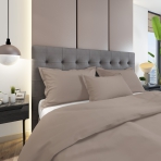 Premium satin påslakanset „Dark ecru“. Enfärgade sängkläder, 140x200 cm, 150x200 cm, 160x200 cm, 180x200 cm, 200x200 cm, 200x220 cm, 240x220 cm Premium satin påslakanset „Dark ecru“. Enfärgade sängkläder, 140x200 cm, 150x200 cm, 160x200 cm, 180x200 cm, 200x200 cm, 200x220 cm, 240x220 cm