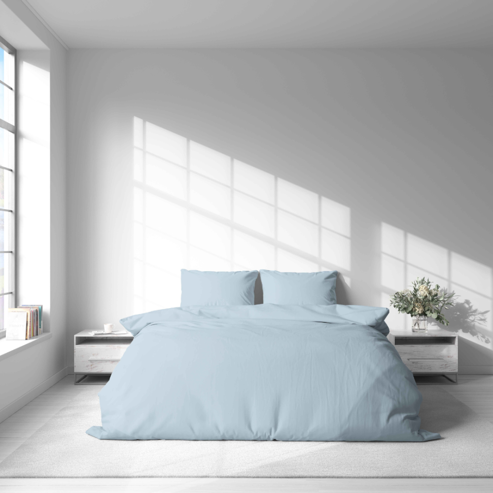 Premium satin påslakanset „Light blue glow“. Påslakanset 150x210, 140x200 cm, 150x200 cm, 160x200 cm, 180x200 cm, 200x200 cm, 200x220 cm, 240x220 cm Premium satin påslakanset „Light blue glow“. Påslakanset 150x210, 140x200 cm, 150x200 cm, 160x200 cm, 180x200 cm, 200x200 cm, 200x220 cm, 240x220 cm
