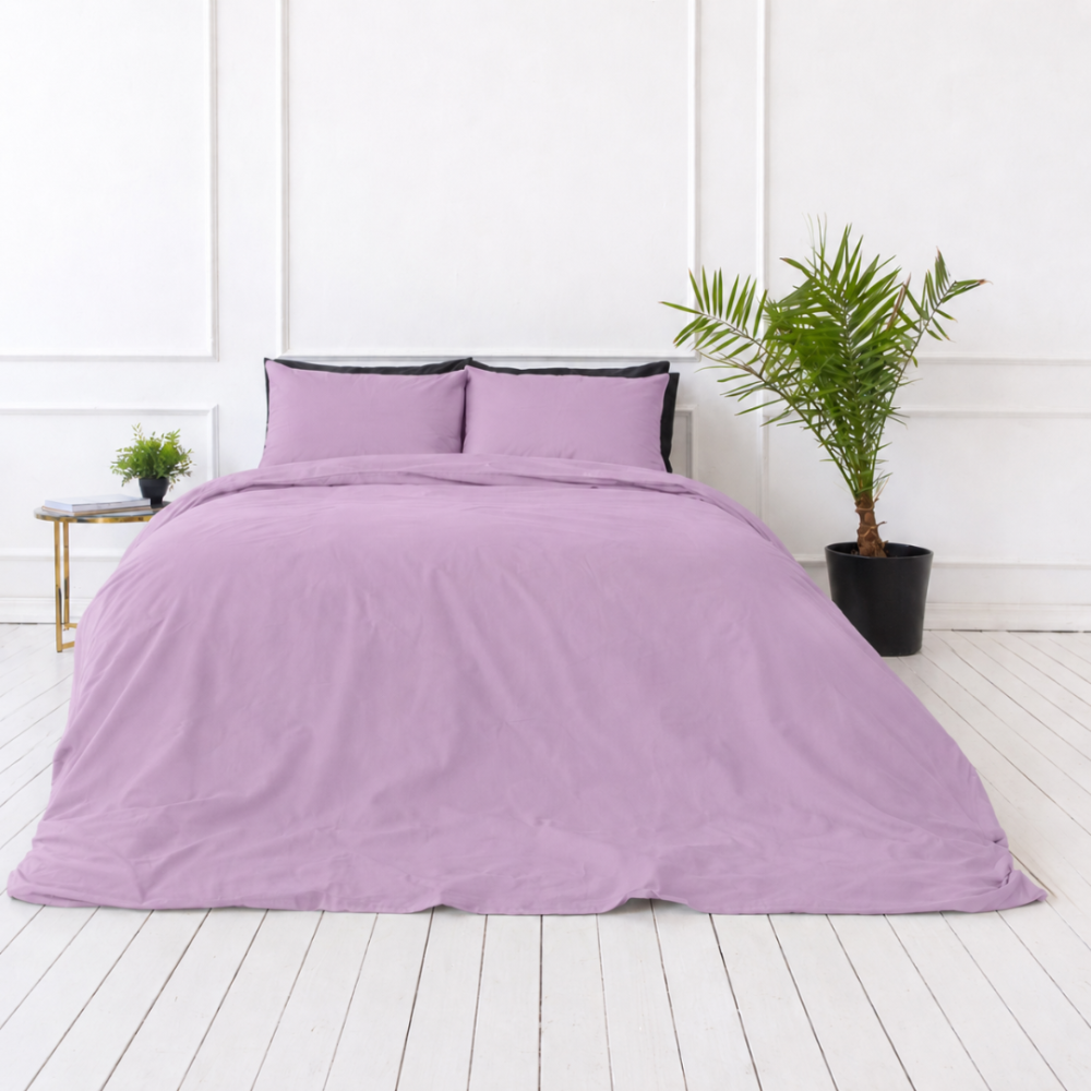 Premium satin påslakanset „Lilac Sateen“. Enfärgade sängkläder, 140x200 cm, 200x200 cm, 200x220 cm. Enfärgat lavendelfärgat bäddset med ett elegant uttryck. Premium satin påslakanset „Lilac Sateen“. Enfärgade sängkläder, 140x200 cm, 200x200 cm, 200x220 cm. Enfärgat lavendelfärgat bäddset med ett elegant uttryck.