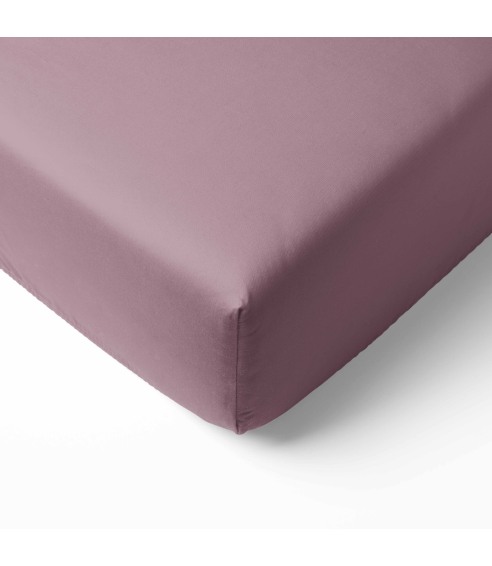 Satinlakan „Dusty pink glow“. Lakan utan resår