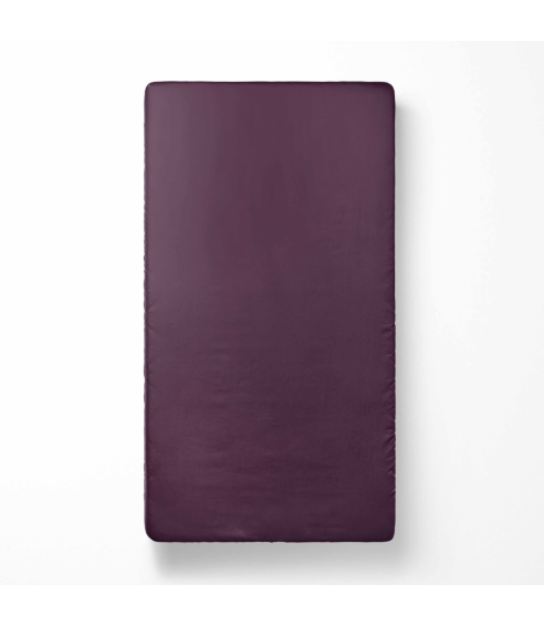 Satinlakan „Plum glow“. Lakan utan resår