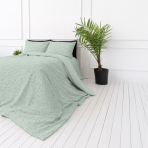 Satin påslakanset „Carlone“. Påslakanset 135x200, 140x200 cm, 200x200 cm, 200x220 cm. Mintfärgat bäddset med subtila vita och krämfärgade blommor Satin påslakanset „Carlone“. Påslakanset 135x200, 140x200 cm, 200x200 cm, 200x220 cm. Mintfärgat bäddset med subtila vita och krämfärgade blommor