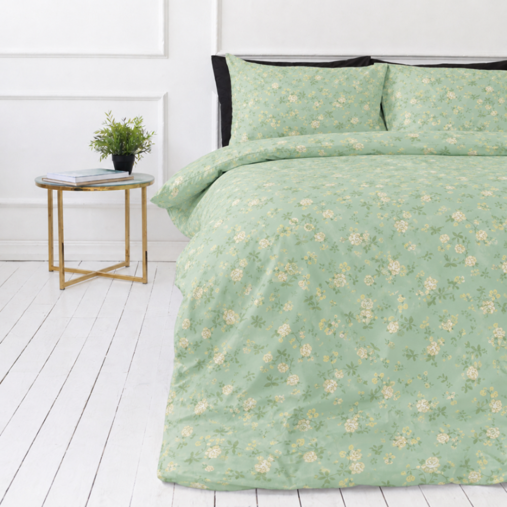 Satin påslakanset „Carlone“. Gröna sängkläder, 140x200 cm, 200x200 cm, 200x220 cm. Ljusgrönt bäddset i bomullssatin med småblommigt mönster Satin påslakanset „Carlone“. Gröna sängkläder, 140x200 cm, 200x200 cm, 200x220 cm. Ljusgrönt bäddset i bomullssatin med småblommigt mönster