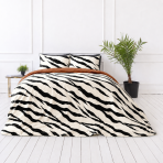 Satin påslakanset „Exotic Zebra“. Sängkläder med djurmönster, 140x200 cm, 200x200 cm, 200x220 cm. Bäddset i bomullssatin med djurmönster och svarta ränder Satin påslakanset „Exotic Zebra“. Sängkläder med djurmönster, 140x200 cm, 200x200 cm, 200x220 cm. Bäddset i bomullssatin med djurmönster och svarta ränder