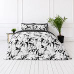 Satin påslakanset „Smoky Petals“. Sängkläder 155x200, 140x200 cm, 150x200 cm, 160x200 cm, 180x200 cm, 200x200 cm, 200x220 cm Satin påslakanset „Smoky Petals“. Sängkläder 155x200, 140x200 cm, 150x200 cm, 160x200 cm, 180x200 cm, 200x200 cm, 200x220 cm