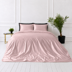 Sängkläder i siden „Antico Silk“. Enfärgade sängkläder, 200x220 cm. Mjukt rosa sidenbäddset med slät och glansig design Sängkläder i siden „Antico Silk“. Enfärgade sängkläder, 200x220 cm. Mjukt rosa sidenbäddset med slät och glansig design